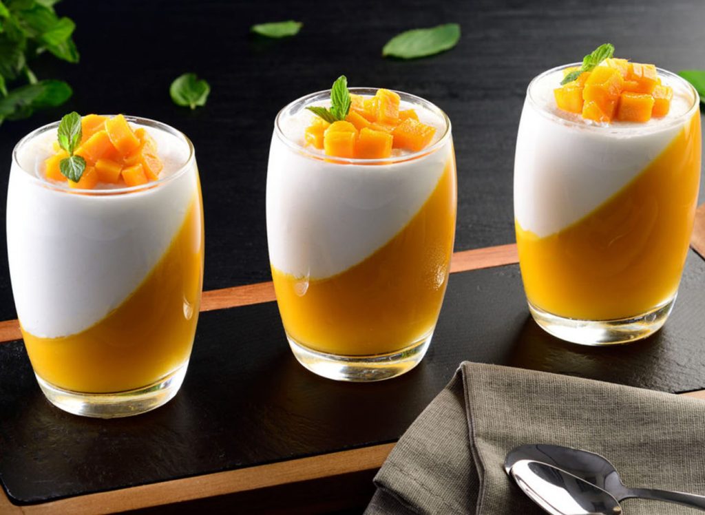 GELATINA LIGHT DE MANGO CON YOGURTH